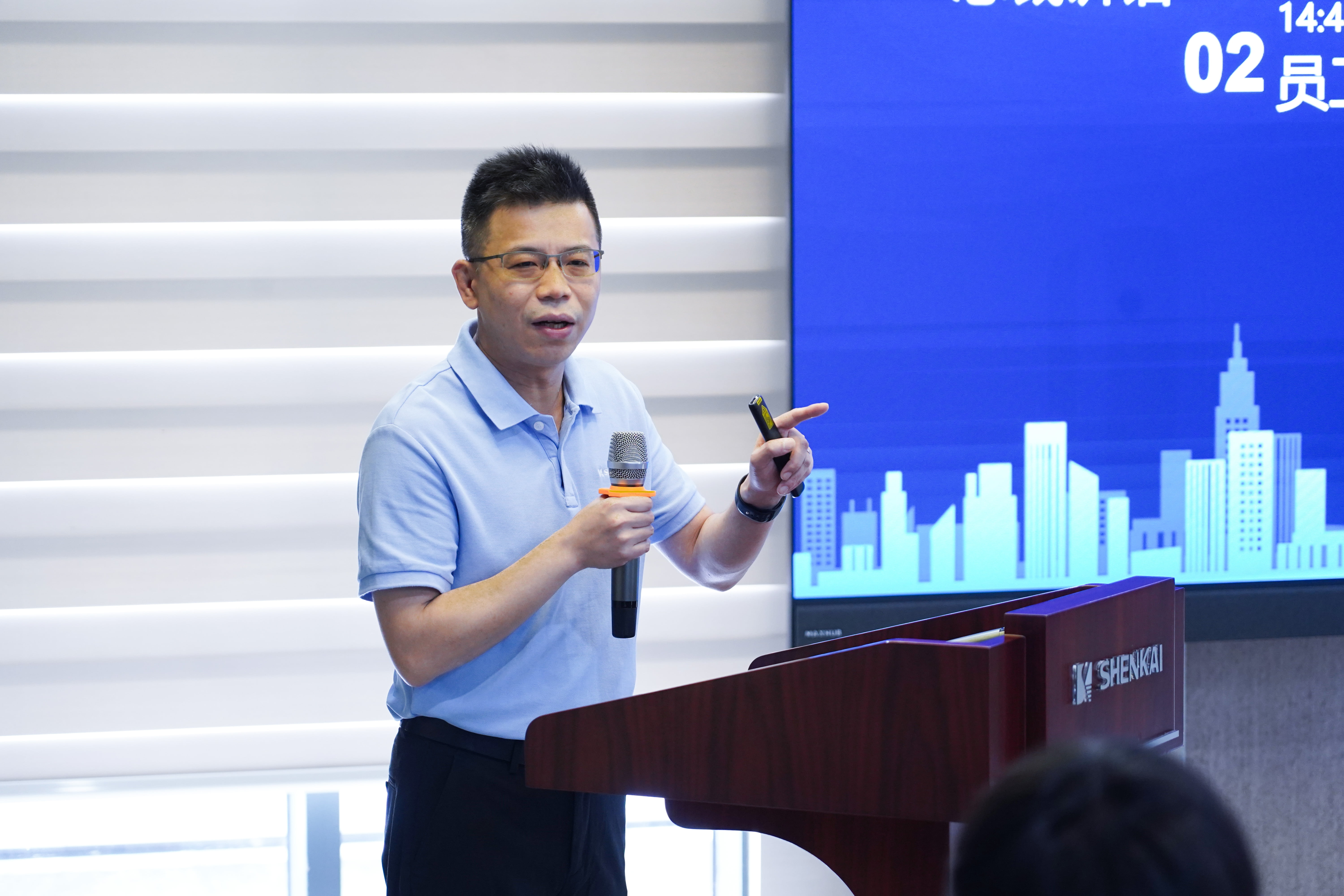 青春不負(fù)星光路,藍(lán)天展翅正當(dāng)時(shí) | 神開(kāi)“青藍(lán)同行,共創(chuàng)征途”青年員工主題交流分享會(huì)成功舉辦(圖5) 青春不負(fù)星光路,藍(lán)天展翅正當(dāng)時(shí) | 神開(kāi)“青藍(lán)同行,共創(chuàng)征途”青年員工主題交流分享會(huì)成功舉辦(圖5)